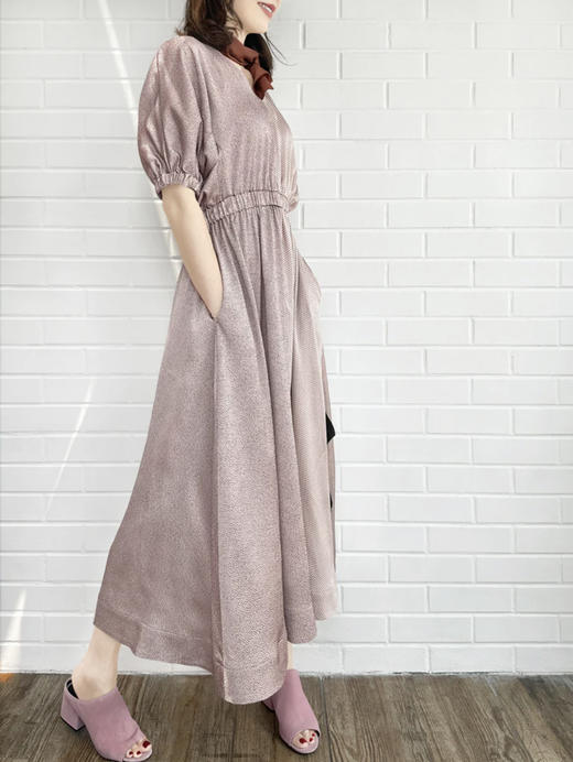 TYNVIE配腰带泡泡袖连衣裙 - 波点 商品图3