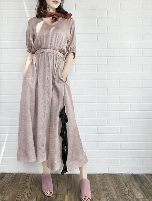 TYNVIE配腰带泡泡袖连衣裙 - 波点 商品图1