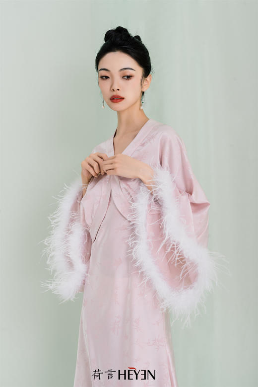 荷言HEYEN于归高级定制鸵鸟毛吊带裙+鸵鸟毛外套新娘晨袍日常睡衣 商品图2