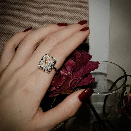 MINT THERAPY 白水晶液态肌理宝石戒指 商品图1