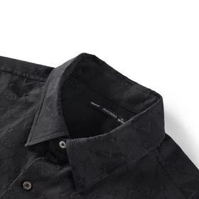 6楼太平鸟男装夏季暗纹外穿式短袖衬衫