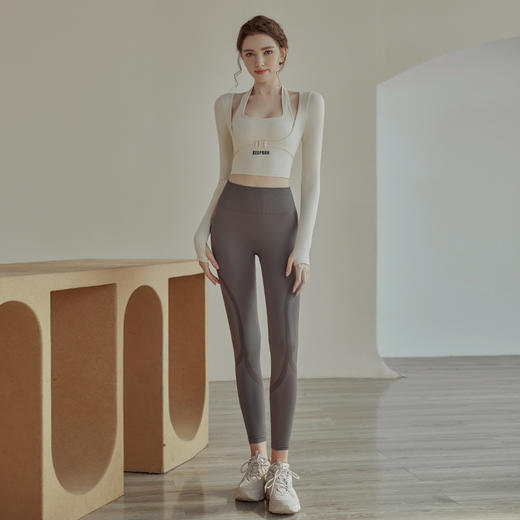 时尚专业瑜伽服套装女，新款夏季爆款！挂脖设计，运动不掉落。长袖健身服，透气舒适，跑步神器。让你时尚健康的同时尽情释放运动能量！ 商品图7