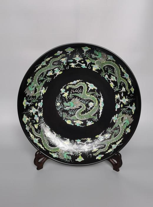 黑地素三彩九龙大盘 商品图0