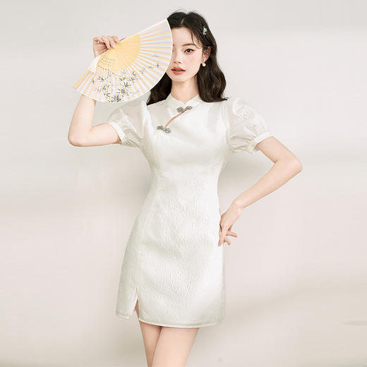 西遇新中式国风旗袍裙女2023夏新款泡泡袖开衩设计肌理感提花优雅V0031614 商品图0