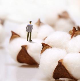 走路脚踩棉花，可能与这两种疾病有关 