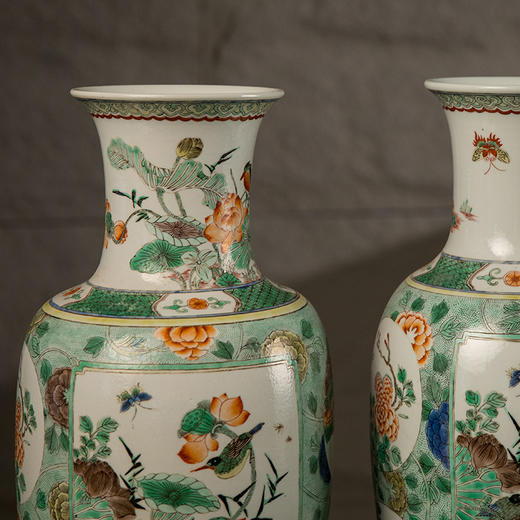 清 五彩花鸟纹开窗赏瓶（一对） 商品图1