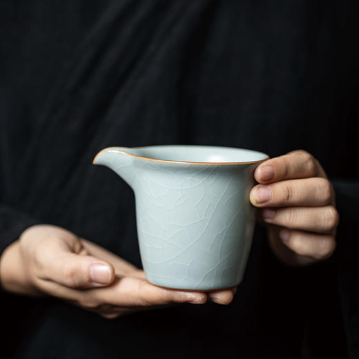 【丰子汝窑】【天青正握茶海】10x7.7cm 180ml 茶杯手工开片公道杯分茶器陶瓷汝瓷功夫茶具 商品图3