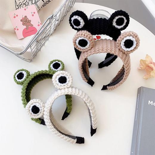 网红款超萌青蛙发箍，可爱大眼睛让你瞬间萌化！毛线针织头箍，柔软舒适不勒头，让你随心所欲发型随意变！防滑压发卡通设计，洗脸、化妆、运动都不松动！四季必备头饰，让你倍感温暖与时尚！ 商品图5