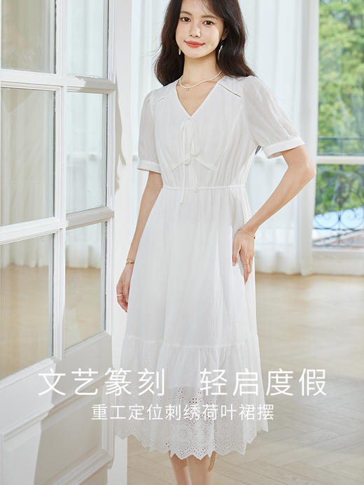 【专属特价】熙世界100.纯棉白色V领连衣裙2024夏天新款度假风A字裙仙女裙子 商品图2