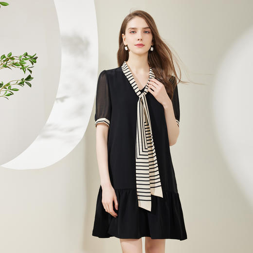 NF8M5斯尔丽瑟俪2023夏季新款浪漫气质领口条纹领结减龄连衣裙 商品图0