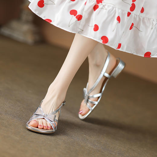 舒适减龄，甜美蝴蝶结里外全皮低跟凉鞋QQJ-850F 商品图0