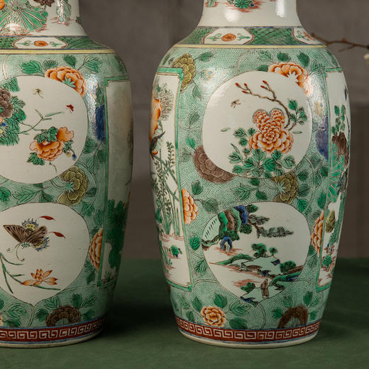 清 五彩花鸟纹开窗赏瓶（一对） 商品图2