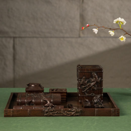 民国 红木雕竹节螭虎纹文具成套（一套九件） 商品图0