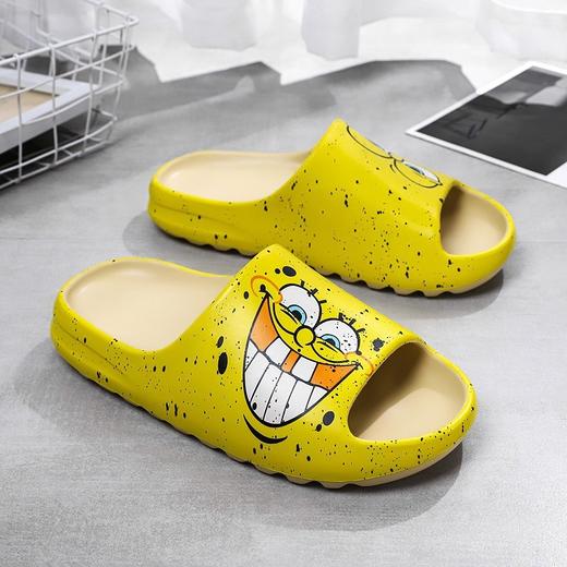 【小红书爆款】情侣款动漫踩屎感夏季外出拖鞋 男女同款防滑运动椰子凉拖鞋 商品图4