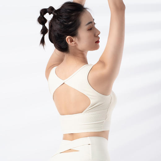 跃牌【禅语梵心系列】新品一体式固定杯跑步速干防震瑜伽文胸 F2282（一体式胸垫） 商品图14