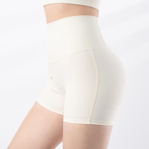 跃牌【禅语梵心系列】新品后交叉高腰收腹蜜桃提臀无痕运动三分瑜伽短裤F2273 商品图2