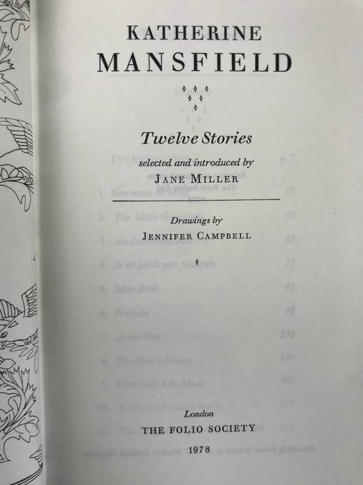 凯瑟琳·曼斯菲尔德十二篇故事 11幅插图 精装大32开带书匣 商品图2