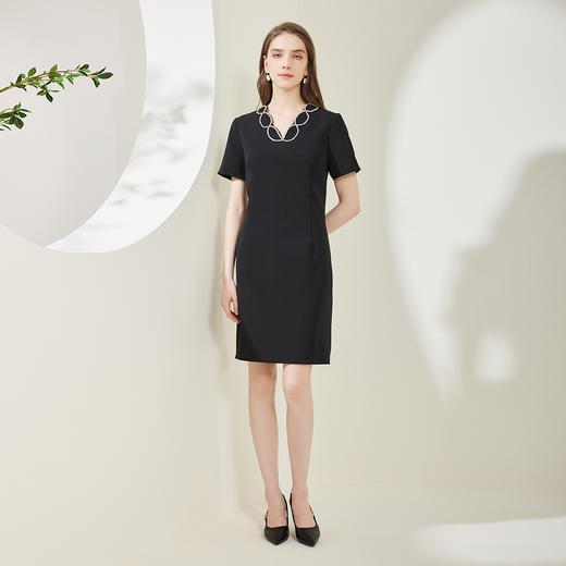 NF8S2斯尔丽瑟俪2023夏季新款领口立体钉钻设计连衣裙 商品图3