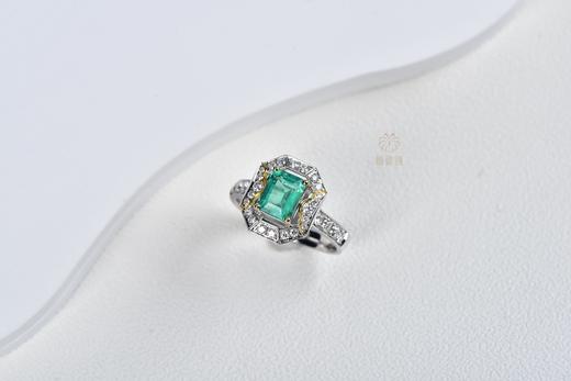 【臻爱】祖母绿戒 CB12304026 商品图8