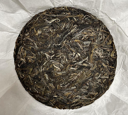 10月6日晚20点【新班章古树】2021年头春头采；中国制茶大师古寨春总茶师“宣哥”自存饼；200g/饼【每个ID限购3饼】 商品图1