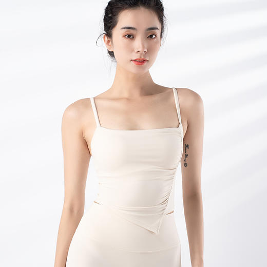跃牌【禅语梵心系列】新品固定杯侧缩褶防震运动吊带瑜伽服背心F2245（一体式胸垫） 商品图4