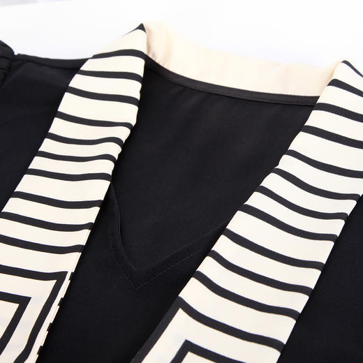 NF8M5斯尔丽瑟俪2023夏季新款浪漫气质领口条纹领结减龄连衣裙 商品图4