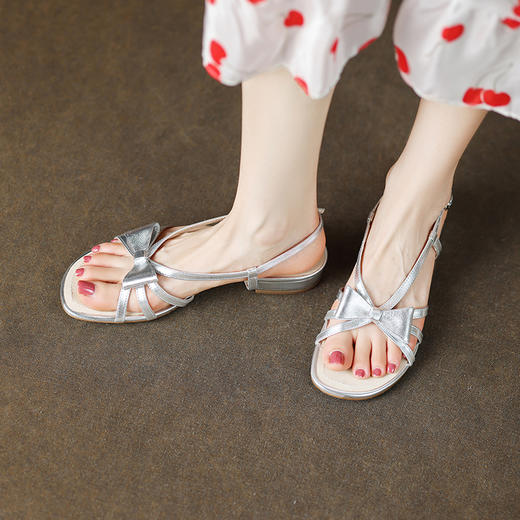 舒适减龄，甜美蝴蝶结里外全皮低跟凉鞋QQJ-850F 商品图4