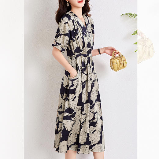 TC 29608真丝连衣裙v领碎花宽松系带大码桑蚕丝裙 商品图1