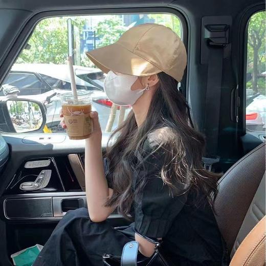 黛唯梵【赵露丝同款大檐遮阳帽】卷边轻薄透气抽绳渔夫鸭舌防晒帽子，版型显脸高颜值款式，怎么搭配都好看，轻薄透气面料吸汗速干 商品图1
