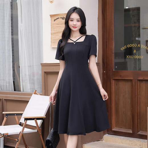 奢姿2025年夏装新款大码女装减龄镂空方领连衣裙胖妹妹时尚裙子9932867046 商品图1