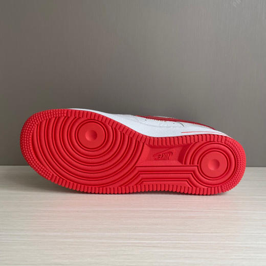 夏季特惠💰500 公司级 # LV x Air Force 1 Low 
原楦头原纸板 打造纯正空军版型 商品图3