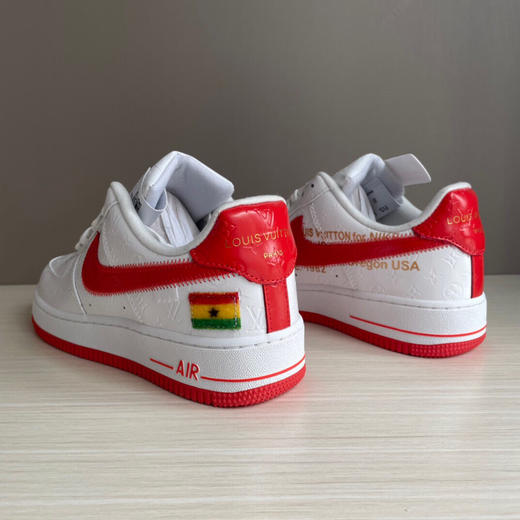 夏季特惠💰500 公司级 # LV x Air Force 1 Low 
原楦头原纸板 打造纯正空军版型 商品图6