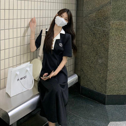 法式温柔收腰显瘦长裙，气质甜辣polo领连衣裙女，让你在夏季展现设计感。优雅的法式风格与收腰设计完美结合，展现女性的优美曲线。柔软舒适的面料，让你在炎炎夏日中感受清爽自然！ 商品图3