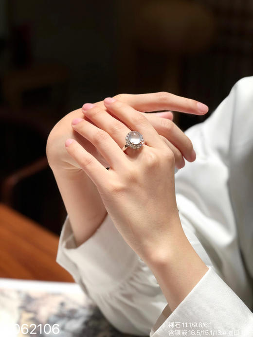 3062106，玻璃蛋面戒指。具体价格微信咨询 商品图4