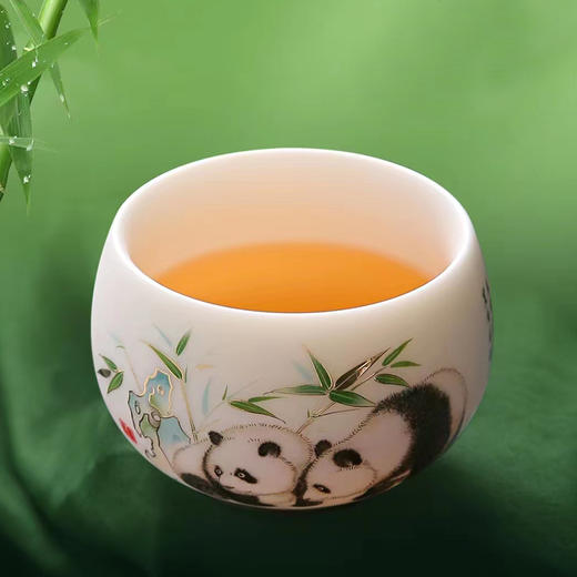 《执夷-熊猫》羊脂玉瓷熊猫禅定杯、马蹄杯，徐建勇老师签章，堆金工艺 温润如玉 通透洁白，精美好礼 馈赠佳选 商品图4