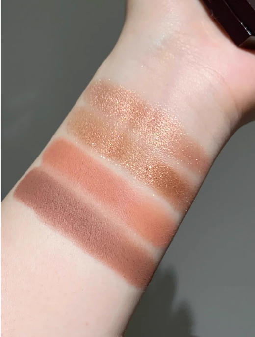 【6.11 大牌再降价】CT四色眼影盘枕边话6G  限24年年底 商品图2