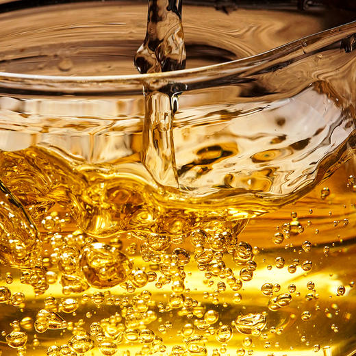 【冰岛老寨单株】900年古树单株象征着茶界的奢侈巨作礼盒装收藏送礼满足多场景应用357克/饼 商品图4