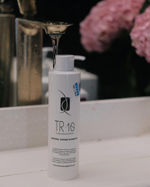 十年专注防脱！西班牙专/业线TR.10洗发水深层毛囊技术控油仿脱 商品图1