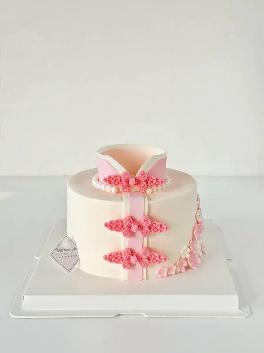 (南宁店)定制款蛋糕 - 旗袍 商品图0