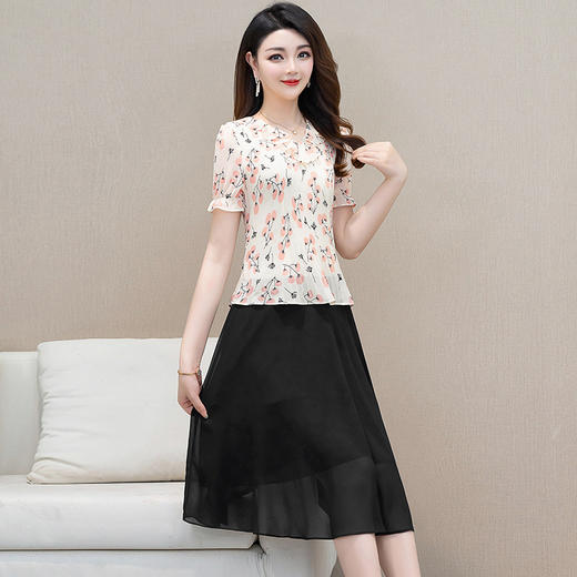 QYM 64B806-L假两件印花拼接雪纺裙V领时尚连衣裙 商品图2