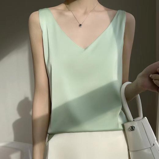 【拍2件89元】大牌风丝绸真丝修身v领背心、吊带  时尚轻奢冰丝短款设计师款内搭外穿美背吊带背心 商品图6