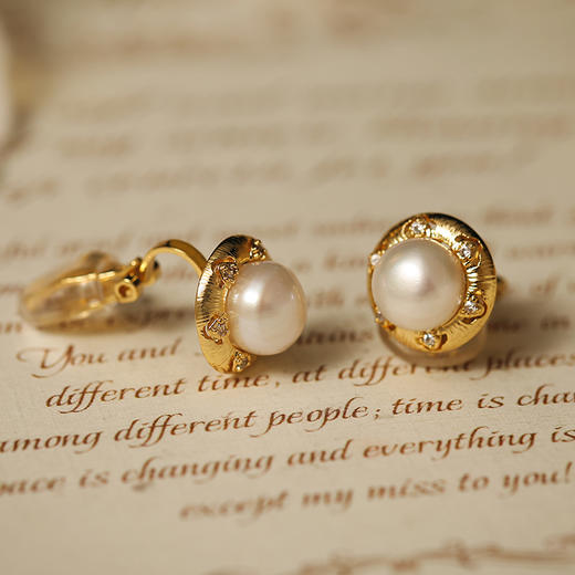 Manreya玛芮雅“香缇兰”法式复古珍珠无痛耳夹法式复古气质简约 商品图6
