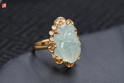 天然翡翠【龙龟】戒指   镶嵌：18k金伴钻 商品图2