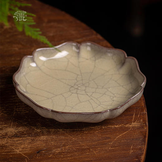 问鼎哥窑传世款葵心壶承 商品图1