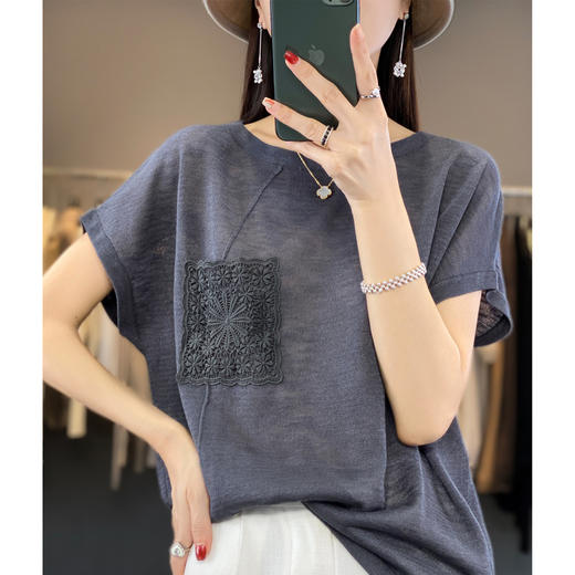 QHJY-JYA02351冰丝薄款绣花针织衫女23新款时尚短袖打底衫毛衣针织衫女上衣 商品图3