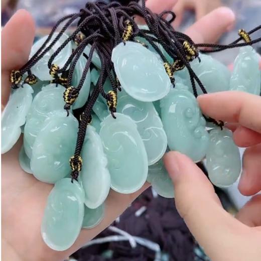 翡翠吊坠-如意 商品图0