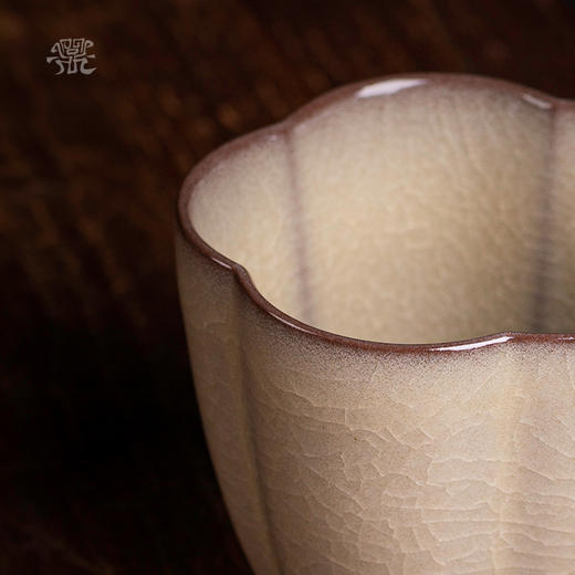 问鼎哥窑传世款桃溪公杯 商品图1