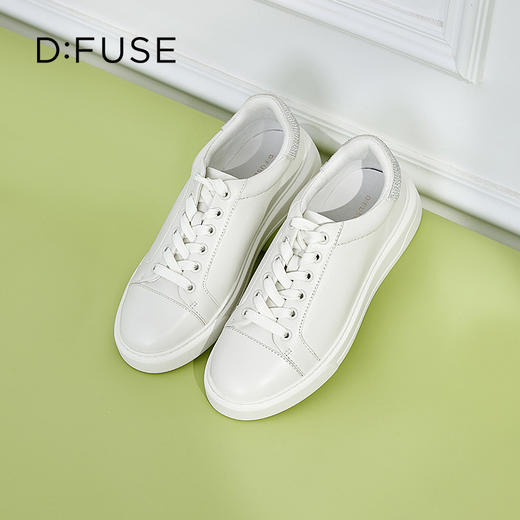 D:FUSE/迪芙斯2023春季新款羊皮圆头烫钻小白鞋休闲板鞋DF31112293 商品图8