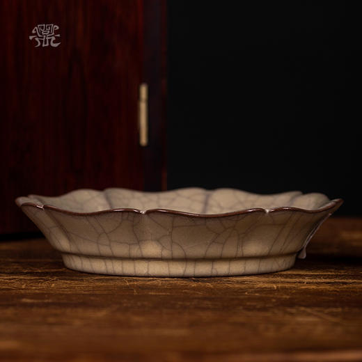 问鼎哥窑传世款泽葵壶承 商品图0