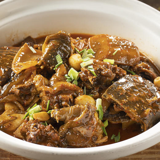 餐云红烧甲鱼酱  火爆各大院子餐饮专用甲鱼烹饪专用配方  20年甲鱼烹饪匠人研发  汤汁可拌饭更好吃 （2斤装一包做10份） 商品图2